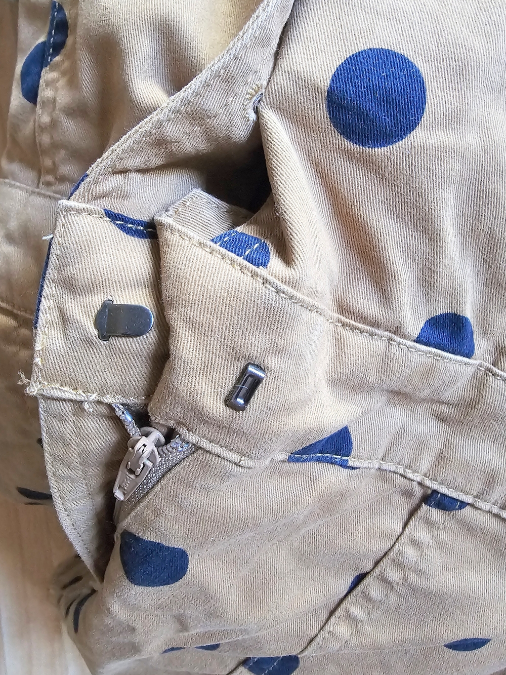 Boden Sleeveless Polka Dot midi dress - Picture 5 of 6